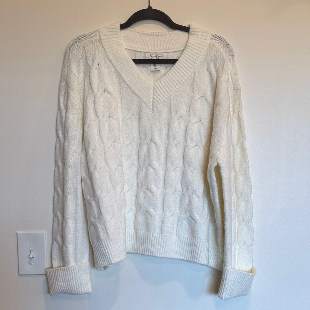 Jessica Simpson Cream V-Neck Cable Knit Sweater Size Large